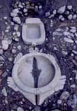 石製の亀形水槽の写真