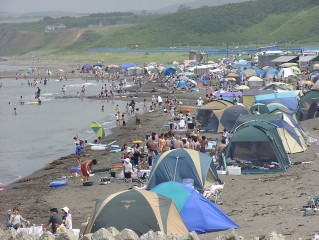 望来浜です。札幌近郊ということもあり、キャンパーに人気の高い場所です。