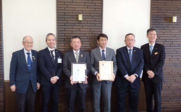 写真：2026年1月22日贈呈式写真(2)