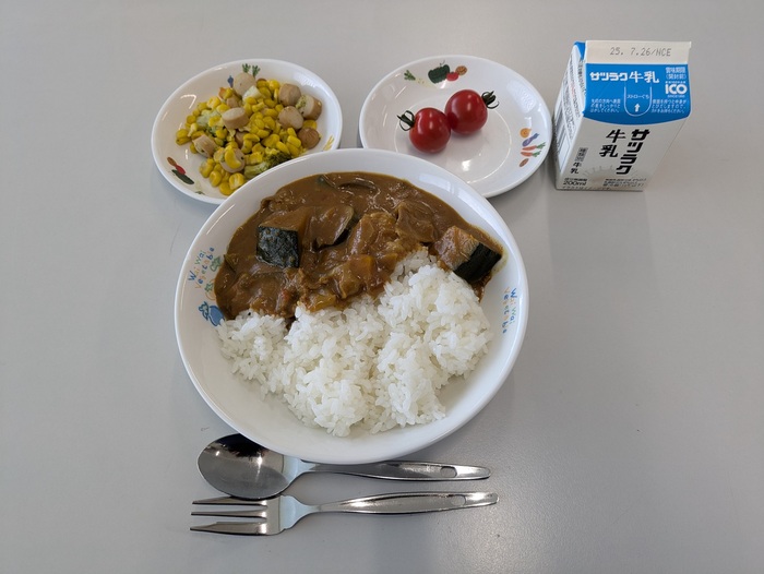 写真:石狩市学校給食センター7月25日提供の給食