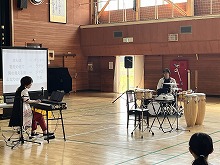 写真：あい風コンサート1生振小学校