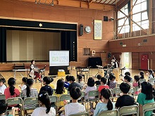 写真：あい風コンサート2生振小学校