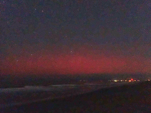 石狩浜で観測した低緯度オーロラ