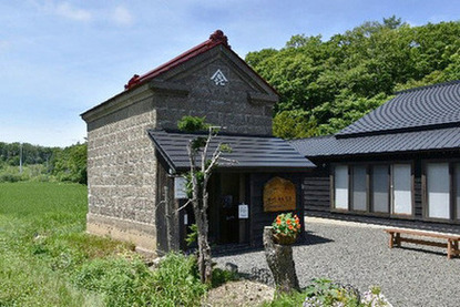 旧山谷家住宅石倉