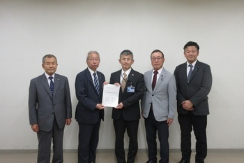 佐々木基北海道警察本部警務部参事官兼警務課長要望書写真