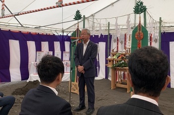 株式会社鈴木商会　新石狩事業所（仮称）新築工事地鎮祭挨拶写真