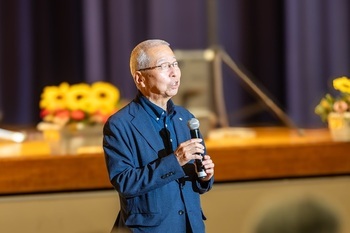 石狩商工会議所女性会　輪島市復興支援チャリティーパーティー挨拶写真