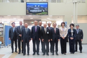 第72回北海道経済懇談会に伴う視察会集合写真